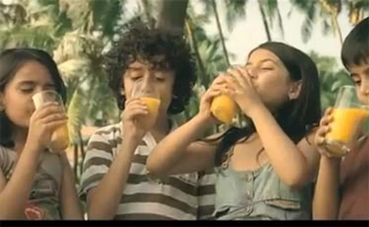 Tang Mango TVC shows its 'surprising thickness'