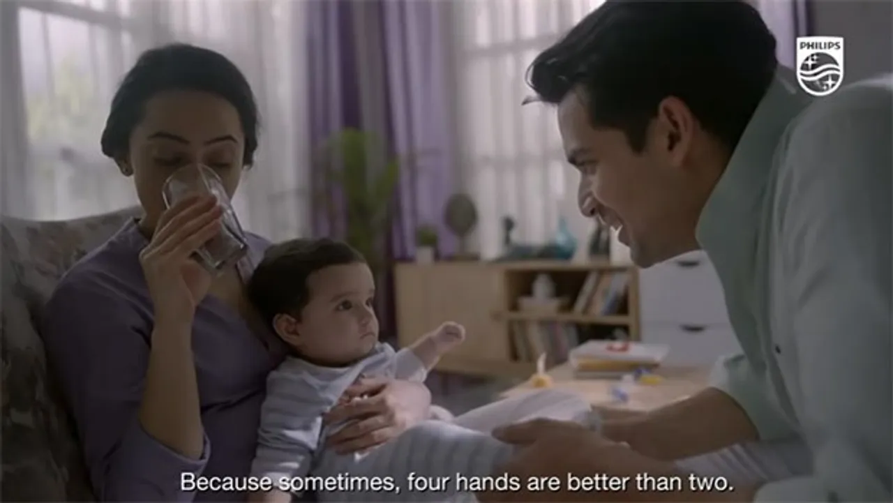 This World Breastfeeding Week, Philips encourages husbands to be a part of their wives' breastfeeding journey
