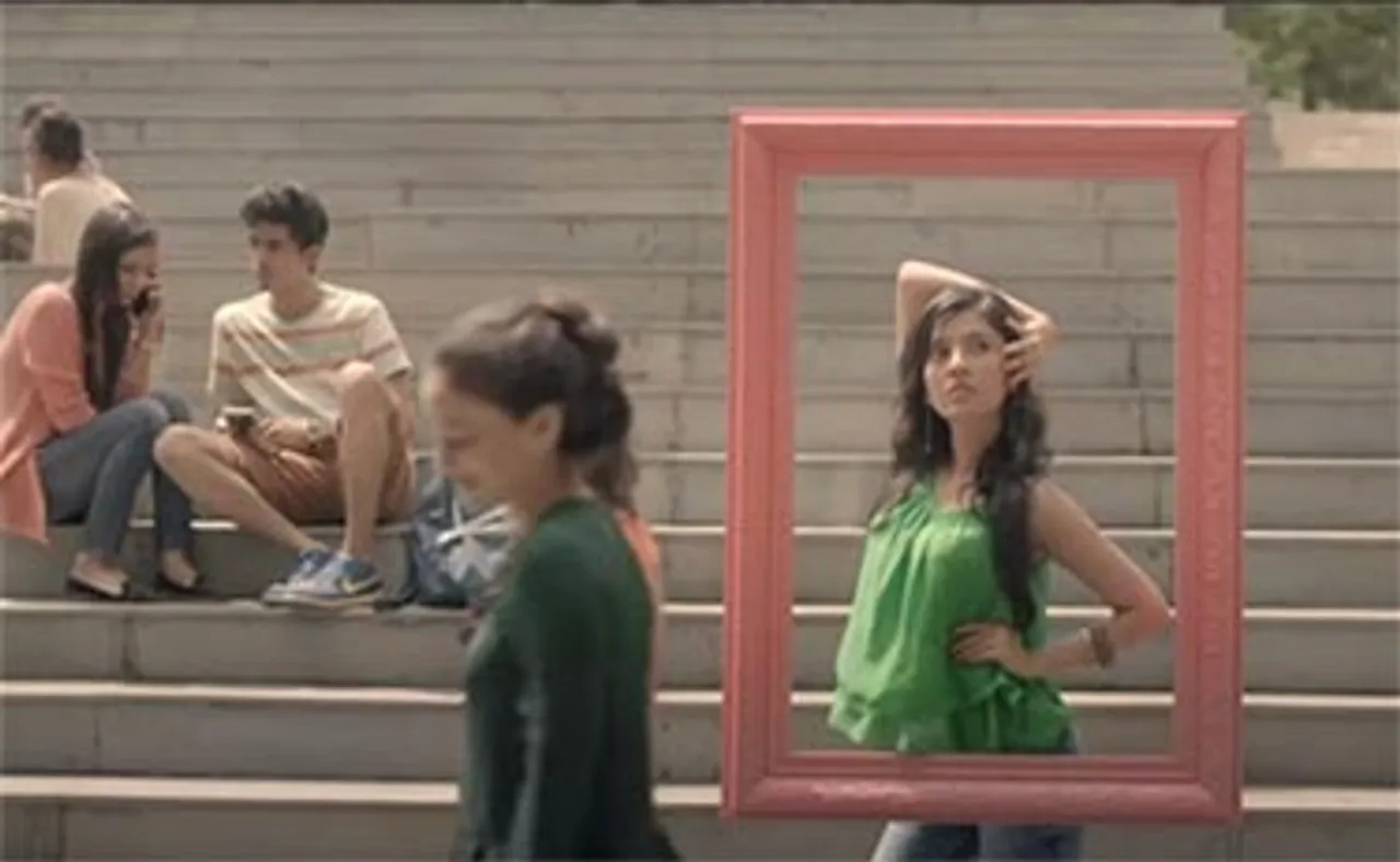 Tata Docomo urges youngsters to 'open up' by doing some 'bhalai'