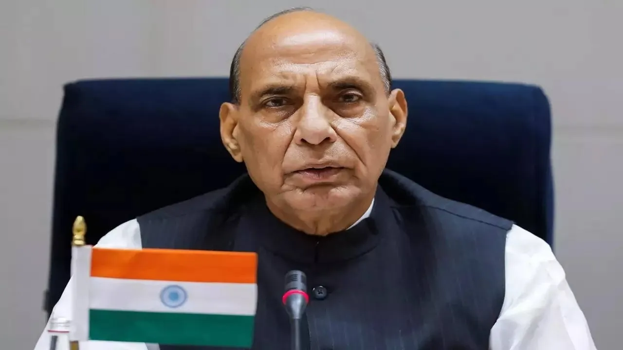 Rajnath Singh Slams Congress Over Emergency, Recalls Being Denied Parole for Mother's Last Rites
