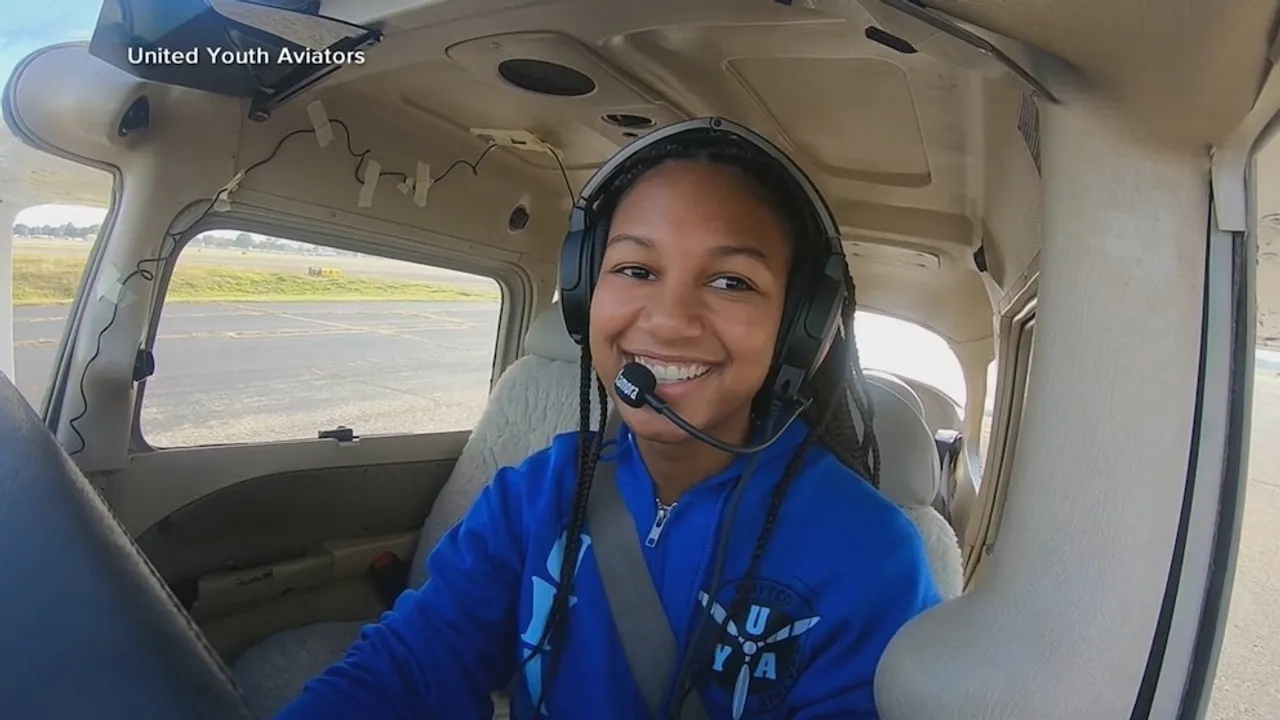 Kamora Freeland, 17, Soars as One of the Youngest Black Licensed Pilots