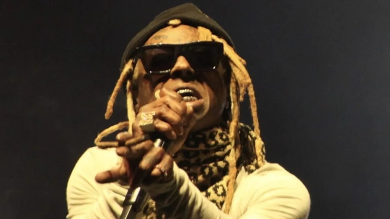 Lil Wayne Aims for 2025 Super Bowl Halftime Show A Dream in the Making