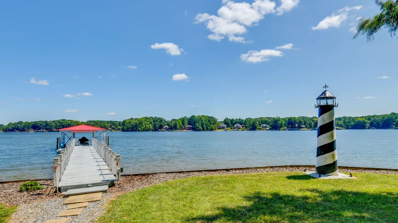 Lake Inc. and Hospitable Join Forces to Redefine Lakeside Vacation Rentals