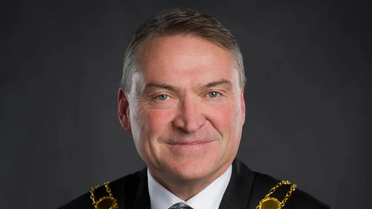 Kelowna Mayor Tom Dyas Advocates for Unified Approach to Tackle