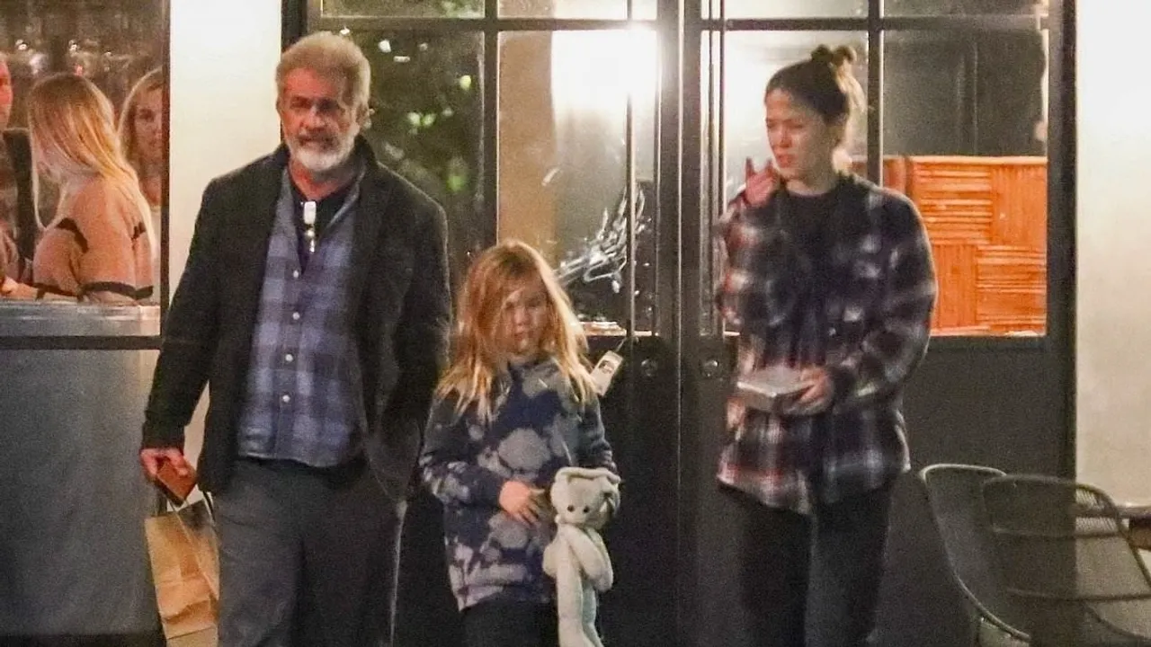 Mel Gibson Dines Out in Malibu with Girlfriend Rosalind Ross and Son Amid Robert Downey Jr.'s SAG Award Thanks