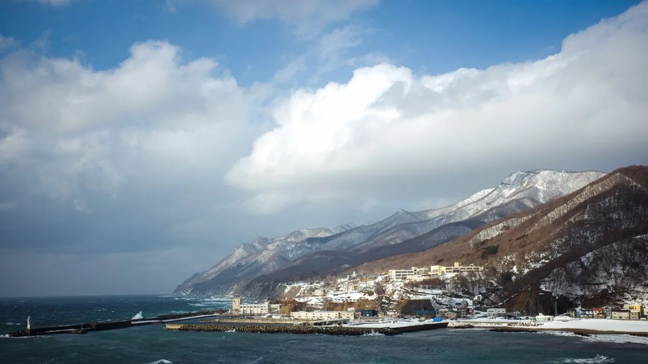 Japan's Nuclear Waste Dilemma Suttsu and Kamoenai as Potential