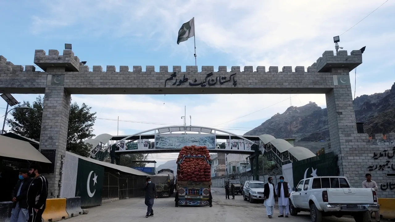 Pakistan-Afghanistan Border Reopens: Boost for Trade and Employment Amidst Tensions