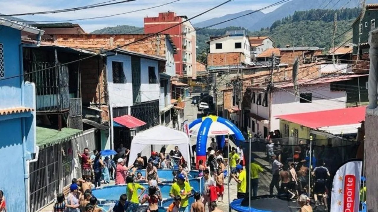 Venezuela's 2024 Carnivals: Joyful 'Community Dips' Unite Sports