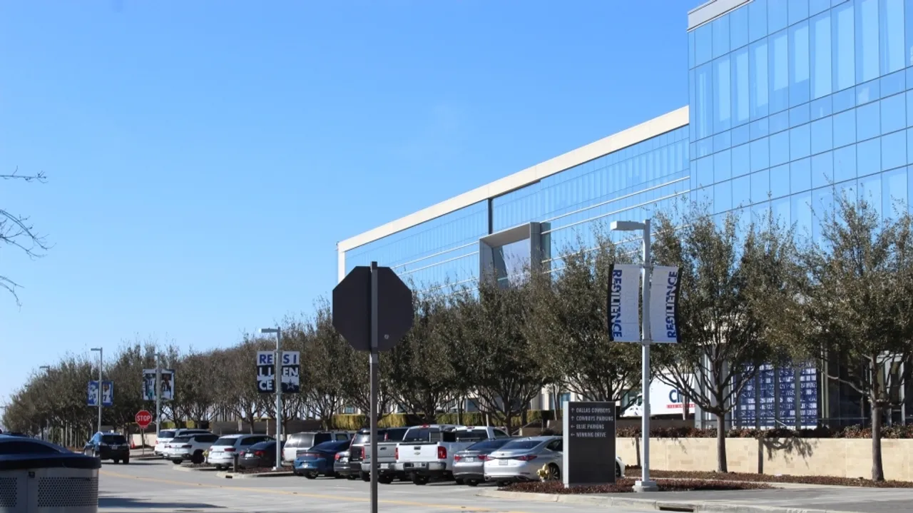 Cards in a Box Opens in Frisco, Revolutionizing Sports Memorabilia Authentication