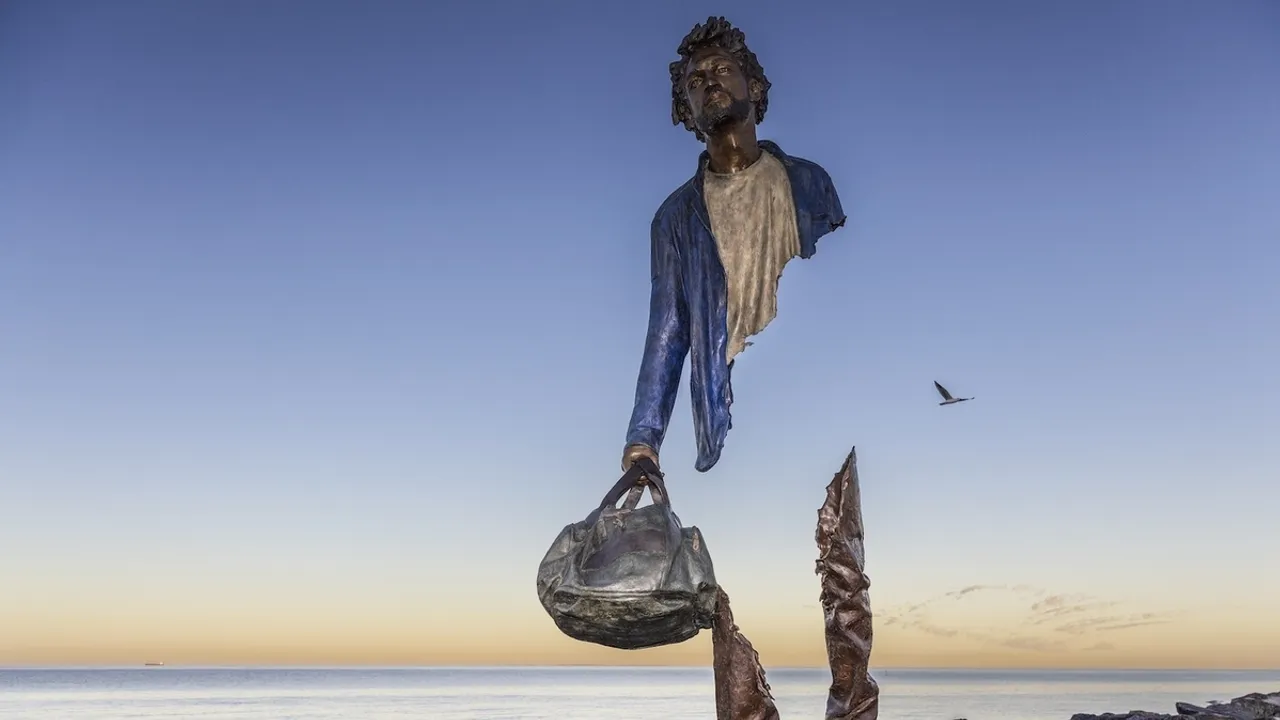 Sculpture by the Sea Cottesloe Marks 20th Year with Global Art