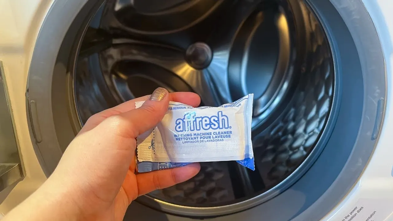 Scrub Hub Expert Debbie Young Reveals Unconventional Washing Machine
