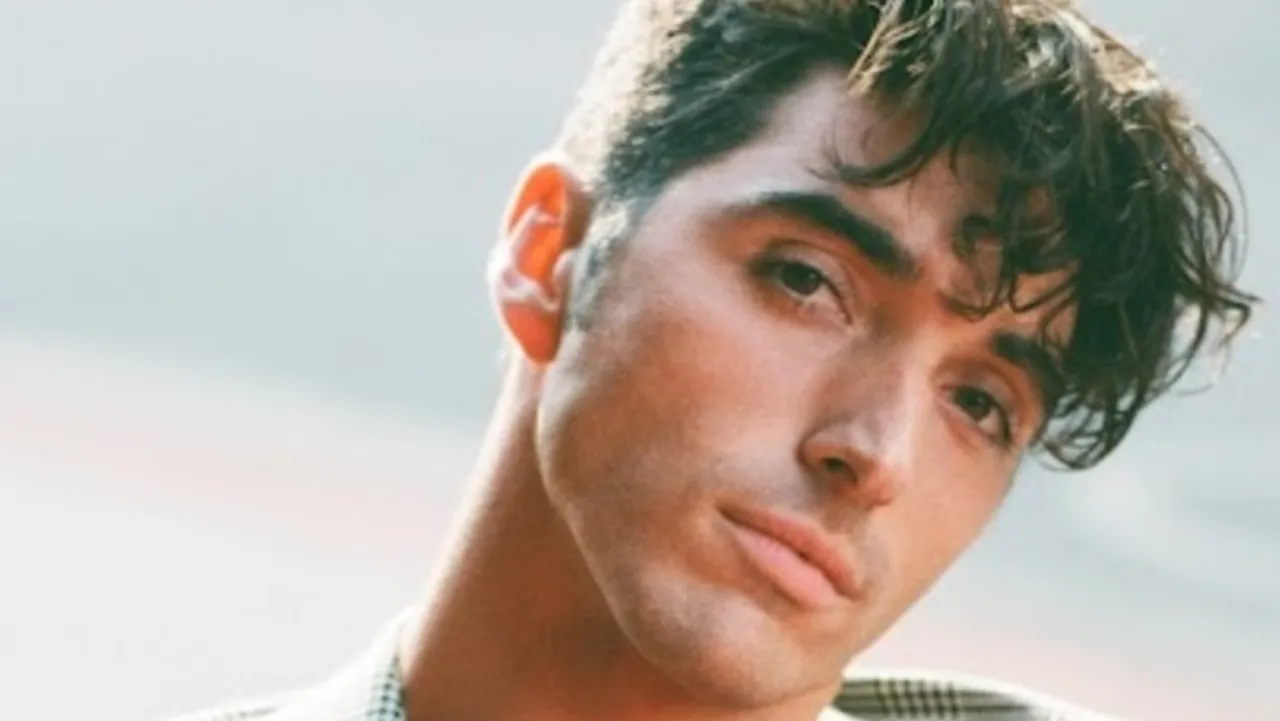 Phil Dunster and Taylor Zakhar Perez 30th Annual SAG Awards Ambassadors