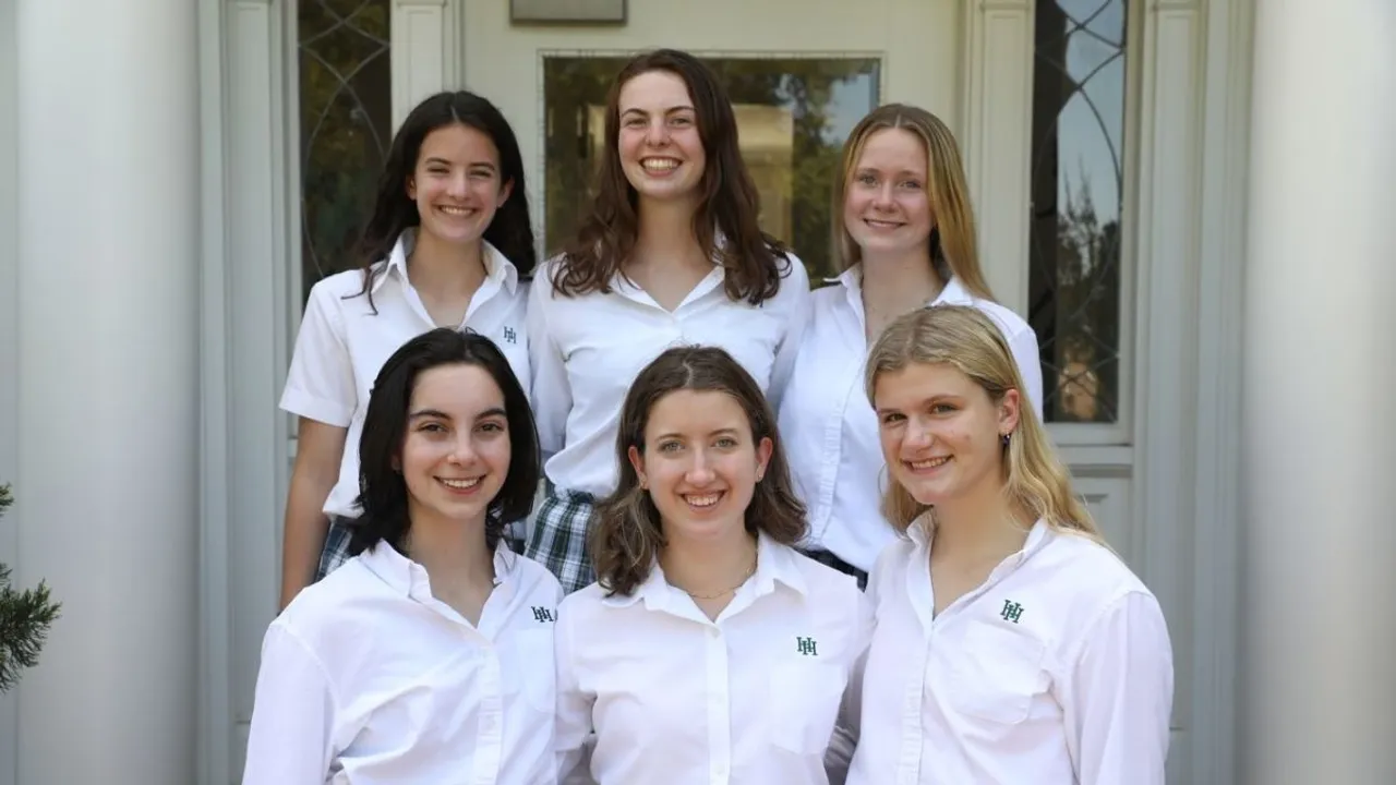 Resilience on Ice The Inspiring Story of the Harpeth Hall Polar Bears