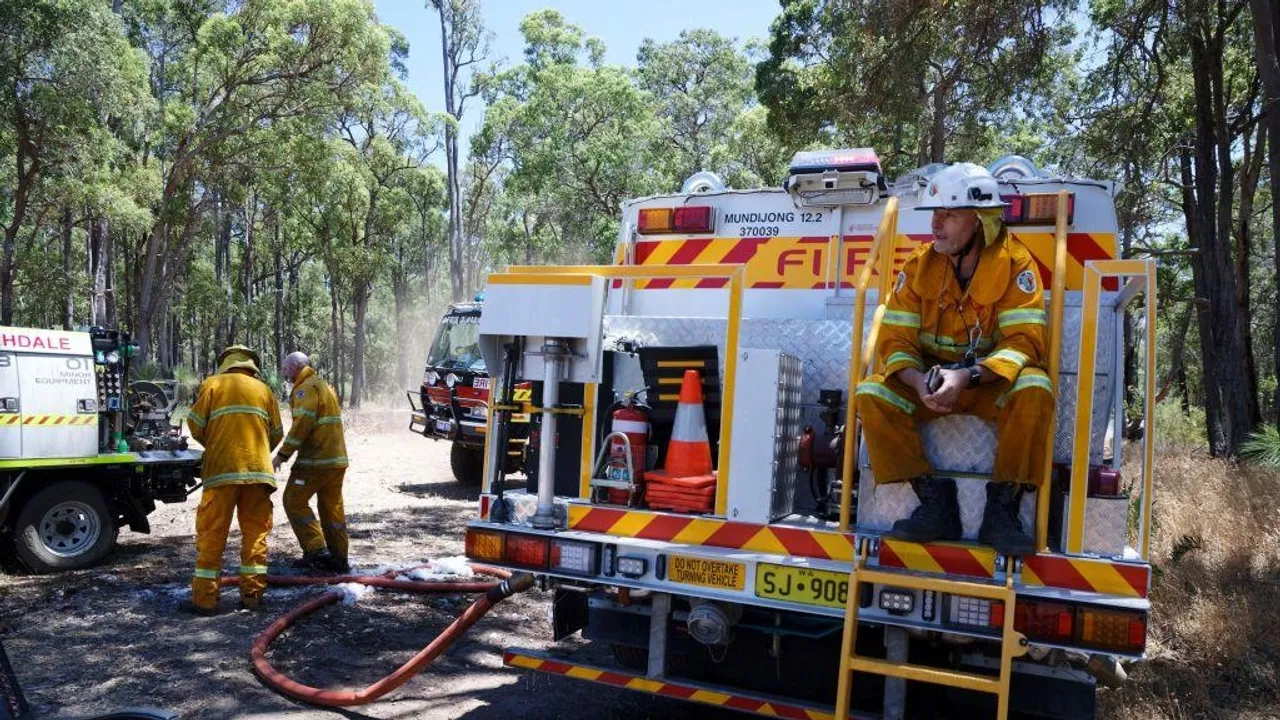 Bushfires Rage in Western Victoria: Five Firefighters Injured and Properties Destroyed