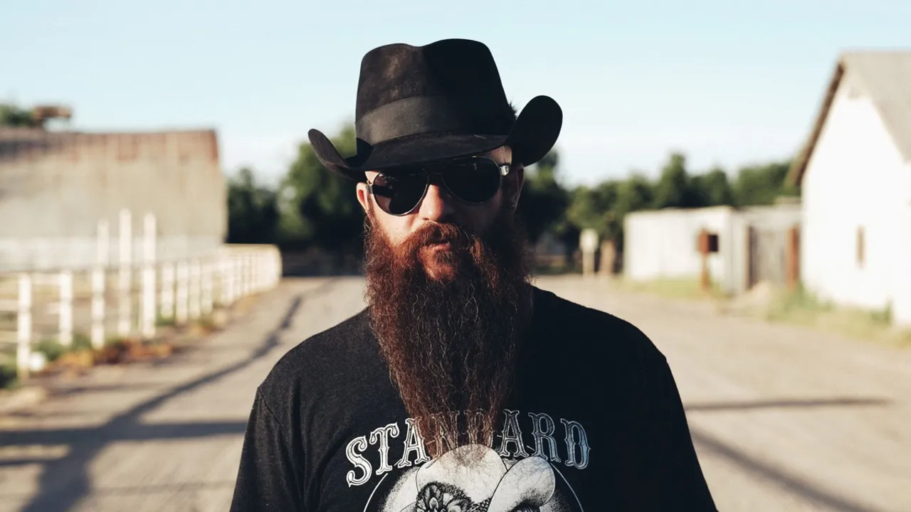 Cody Jinks Releases New Video and Announces 2024 Tour for