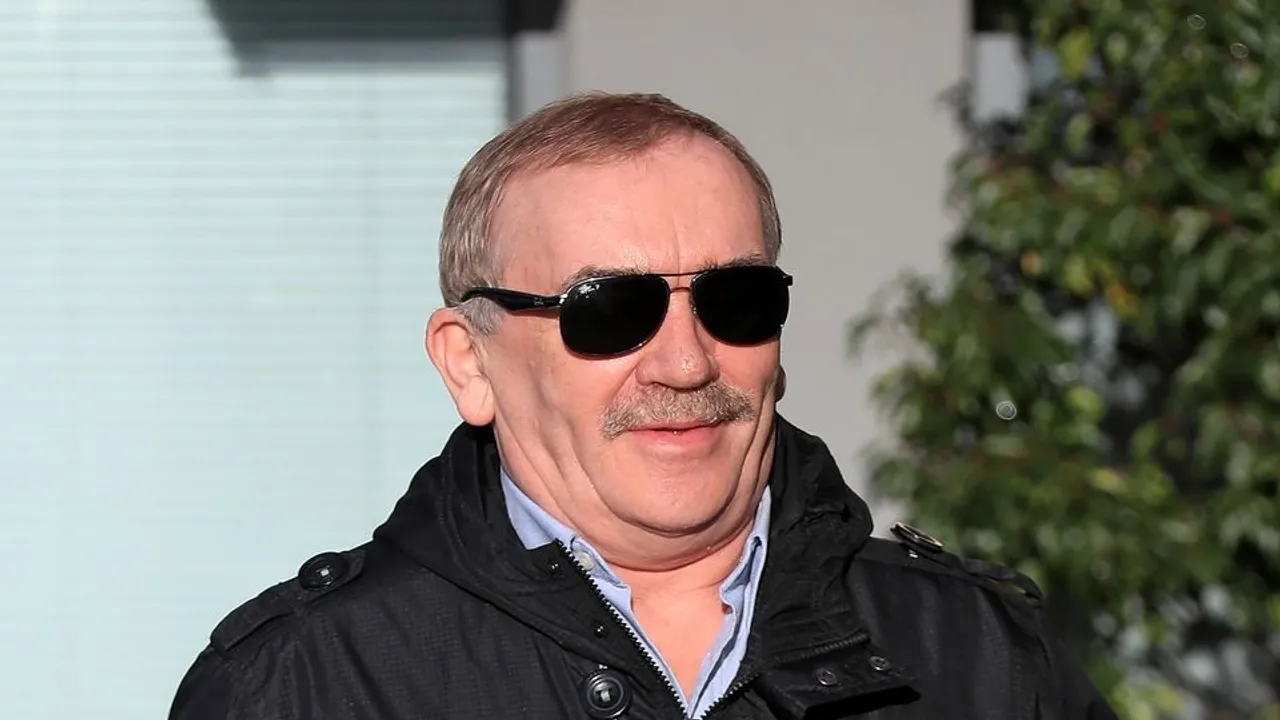 Debt Collector's Dark Past Haunts Client: A Cautionary Tale