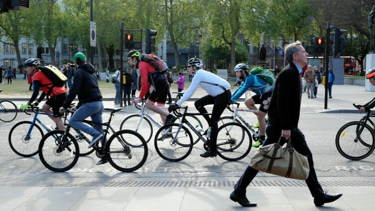UK Adviser Champions Walking, Cycling for Healthier, Freer Cities Amid Housing Crisis