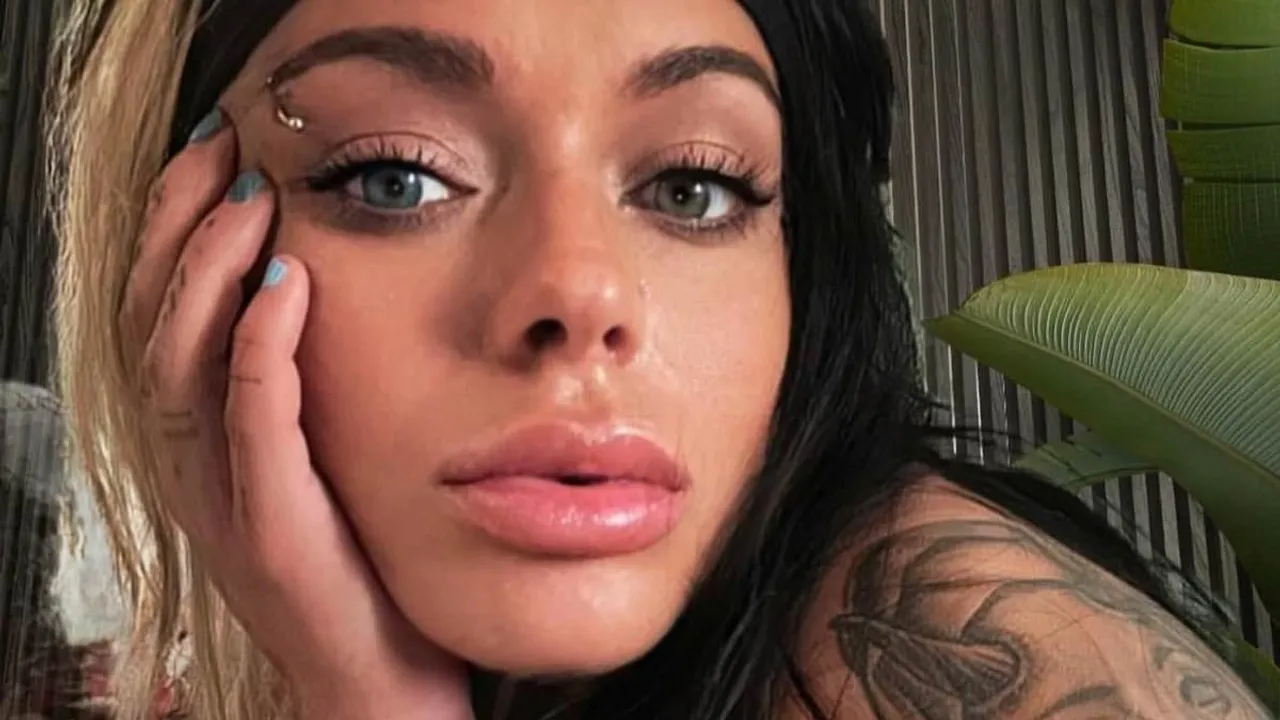 Viral Mugshot Catapults Former Inmate to OnlyFans Stardom Abbie Newman