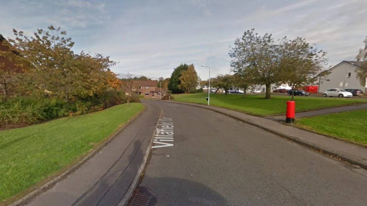 Police were called to the incident on Villafield Drive at around 7.45pm on Saturday May 25 <br> Image Credit: STV News