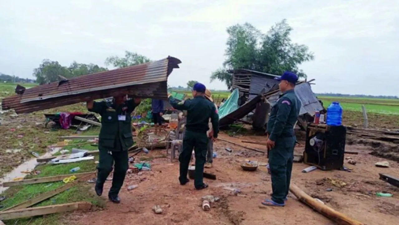 Severe Weather Ravages Svay Rieng and Kampong Cham: Homes Destroyed, Lives Lost
<br>
Image Credit: khmertimeskh.com