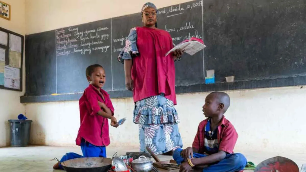 Education Crisis Deepens in Niger as 921 Schools Remain Closed in Tillabéri Region
<br>
Image Credit: Globalpartnershi