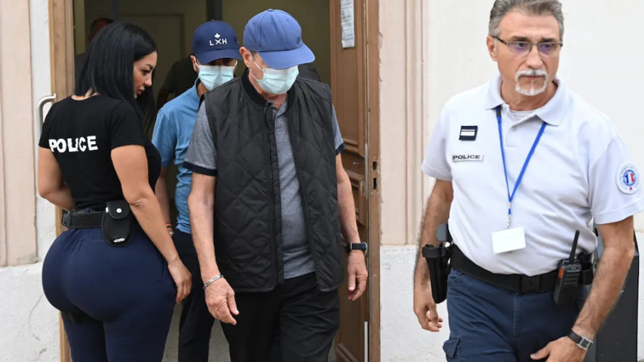 The two former dentists are accused of performing thousands of unnecessary procedures on unsuspecting patients, such as root canals, extractions and bridges, in order to defraud the social security system and the mutual insurance companies.

<br>
Image Credit: Getty Images