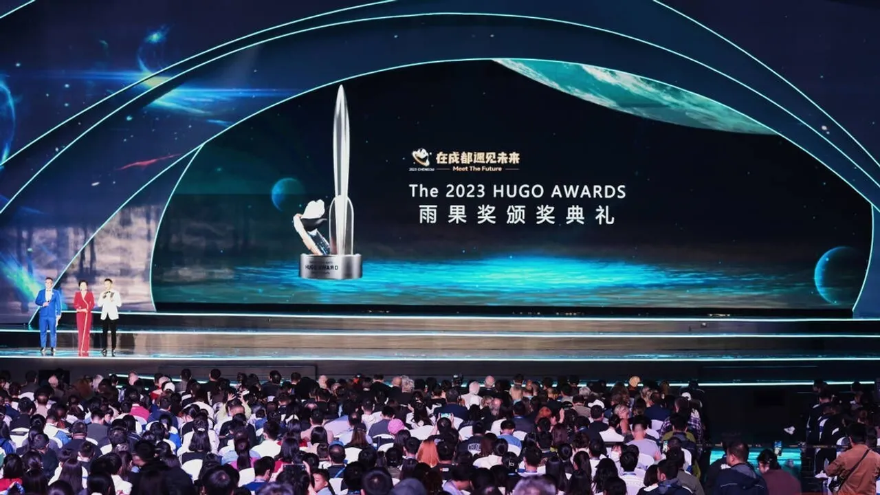 Chinese SciFi Writer Hai Han Claims Hugo Award, Marks New Chapter for Chinese Literature