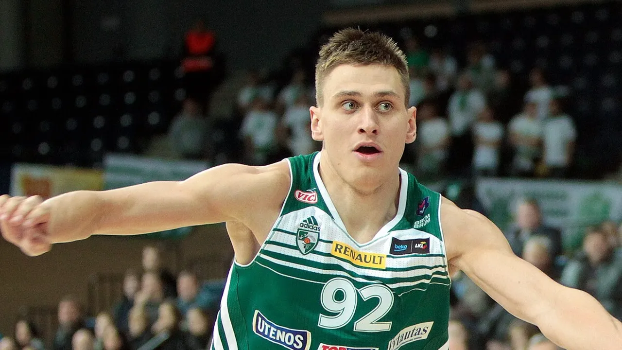 Zalgiris Basketball Insider Glimpses from D. Ivanovicius on Team's