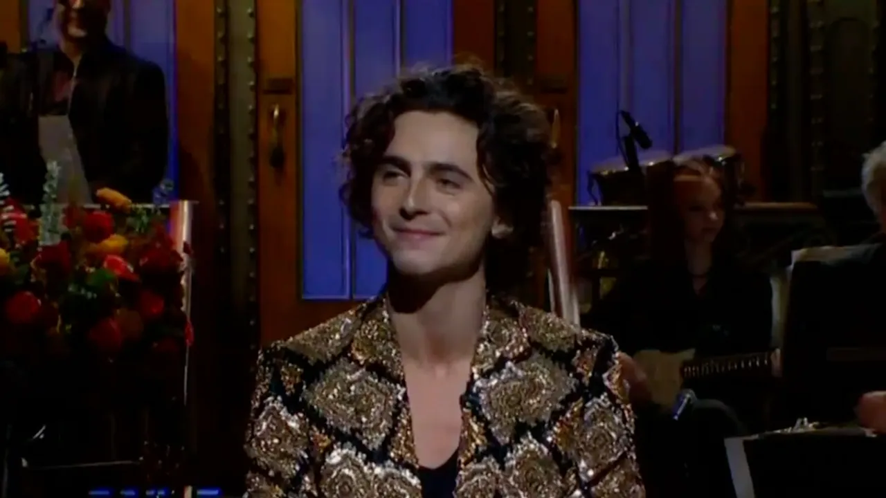 Timothée Chalamet Uses SNL Monologue to Promote 'Wonka' PostStrike