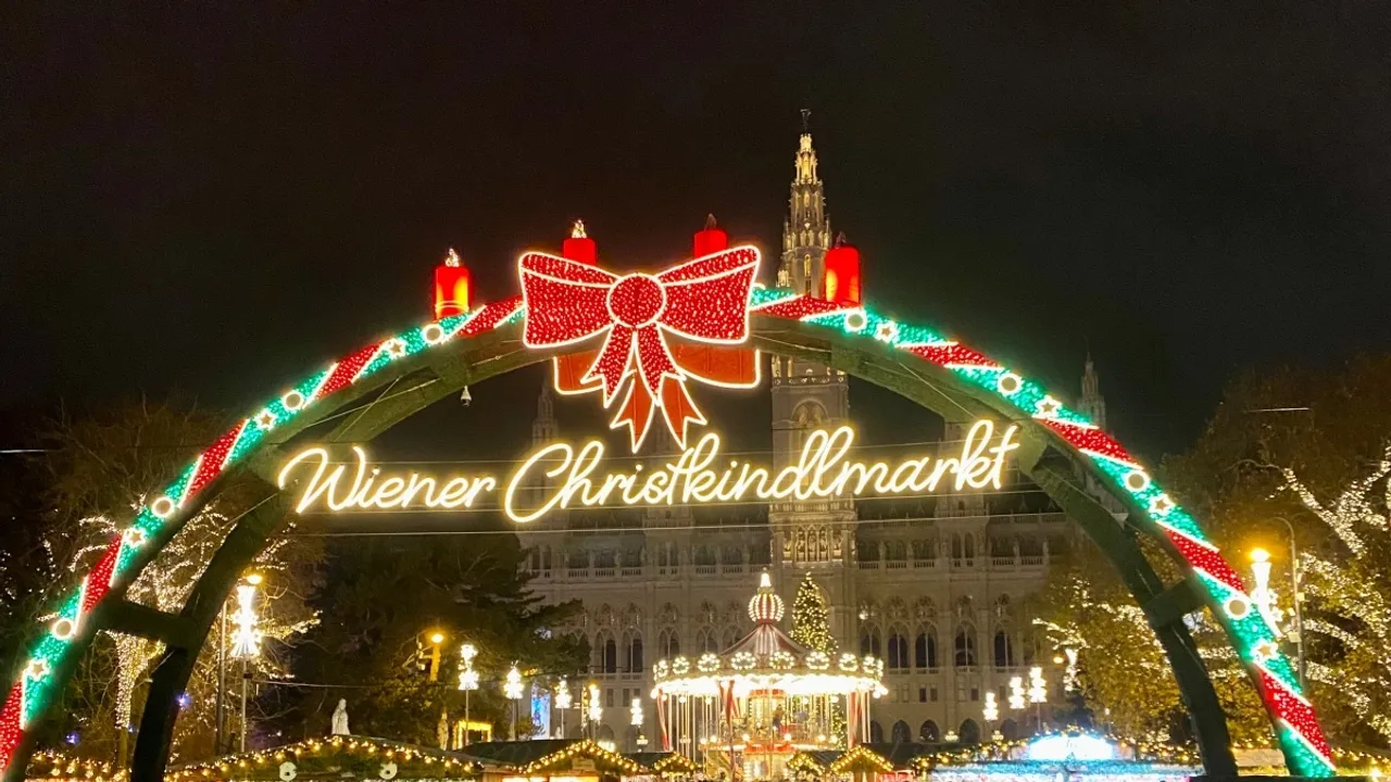 Vienna Street's Advent Festival: A Pre-Christmas Delight