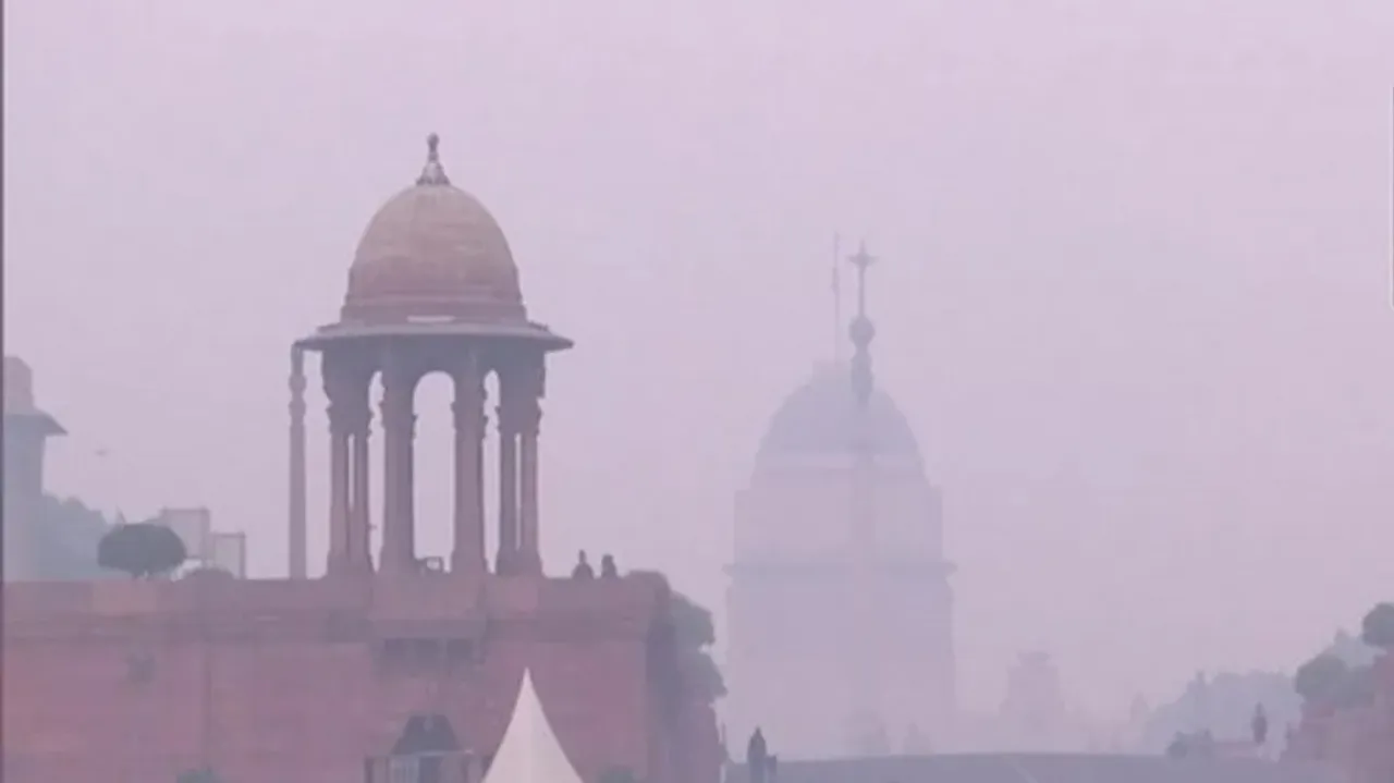 Air Quality Worsens in Delhi Amid Other Citywide Concerns