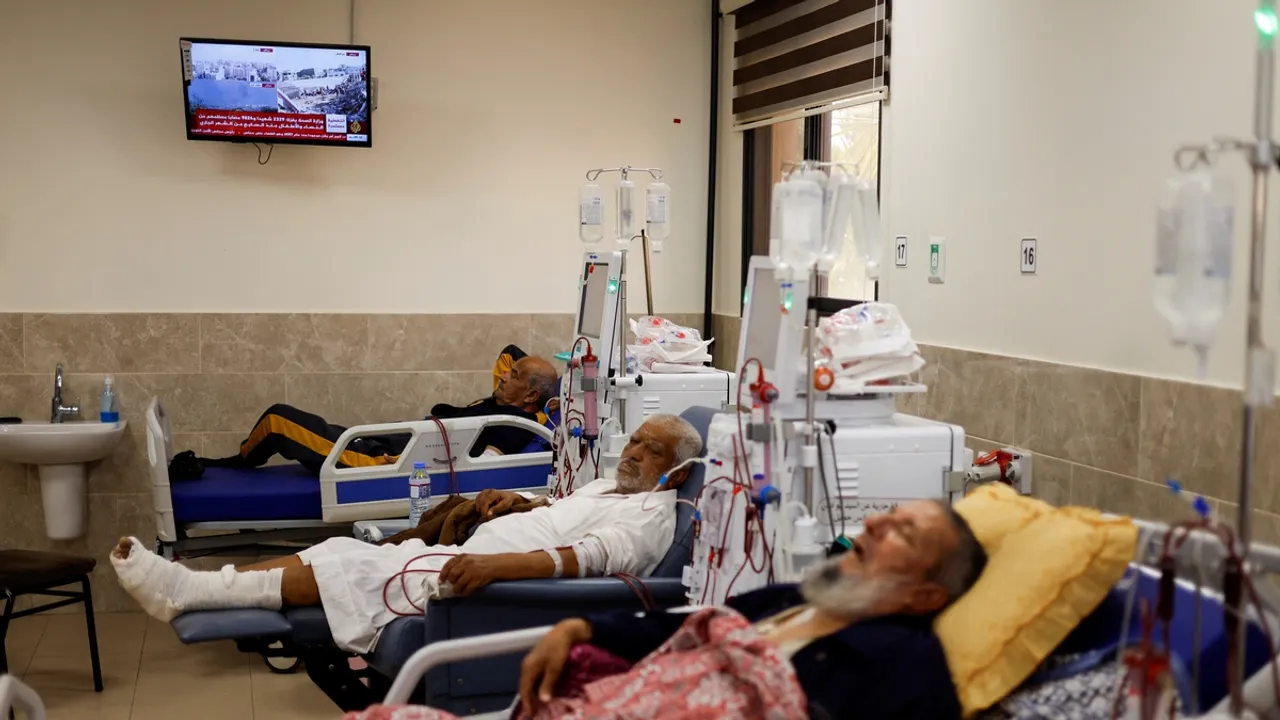 Gaza's Nasser Medical Complex Overwhelmed Amid Israel-Hamas Conflict