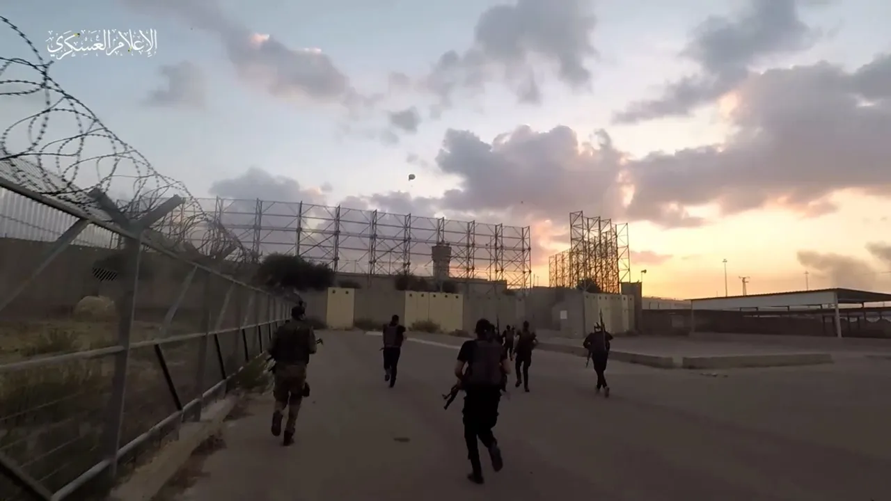 Live Broadcast Captures Tensions at Israel-Gaza Border Amid Resumed Combat Operations