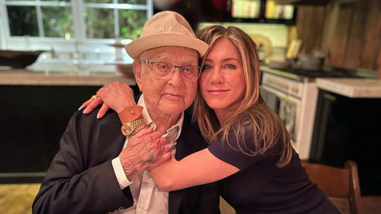 Jennifer Aniston Honors Norman Lear's Legacy: A Tribute to the Television Legend