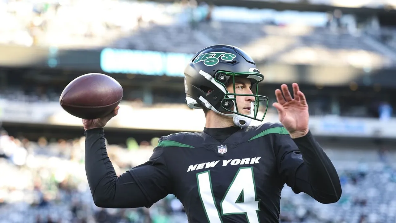 Jets Make Quarterback Switch Mid-Game: Siemian Replaces Boyle