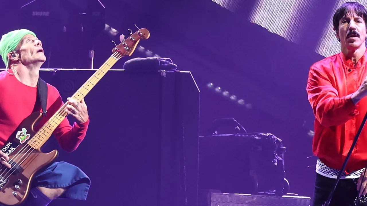 Red Hot Chili Peppers Extend 'Unlimited Love' Tour into 2024 with