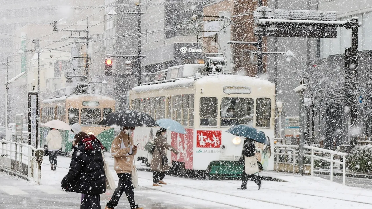 South Korea Gripped by Record-Breaking Cold Wave and Snowfall