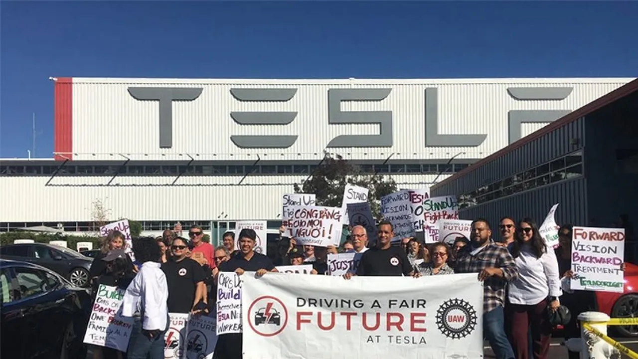 Nordic Trade Unions Rally Behind Tesla Strike, Criticize Elon Musk
