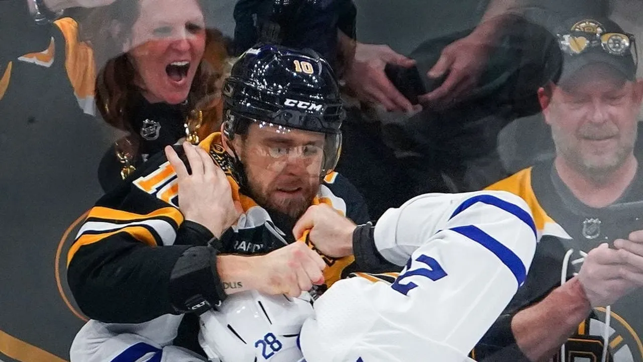 Toronto Maple Leafs Fall Short in Overtime Against Boston Bruins