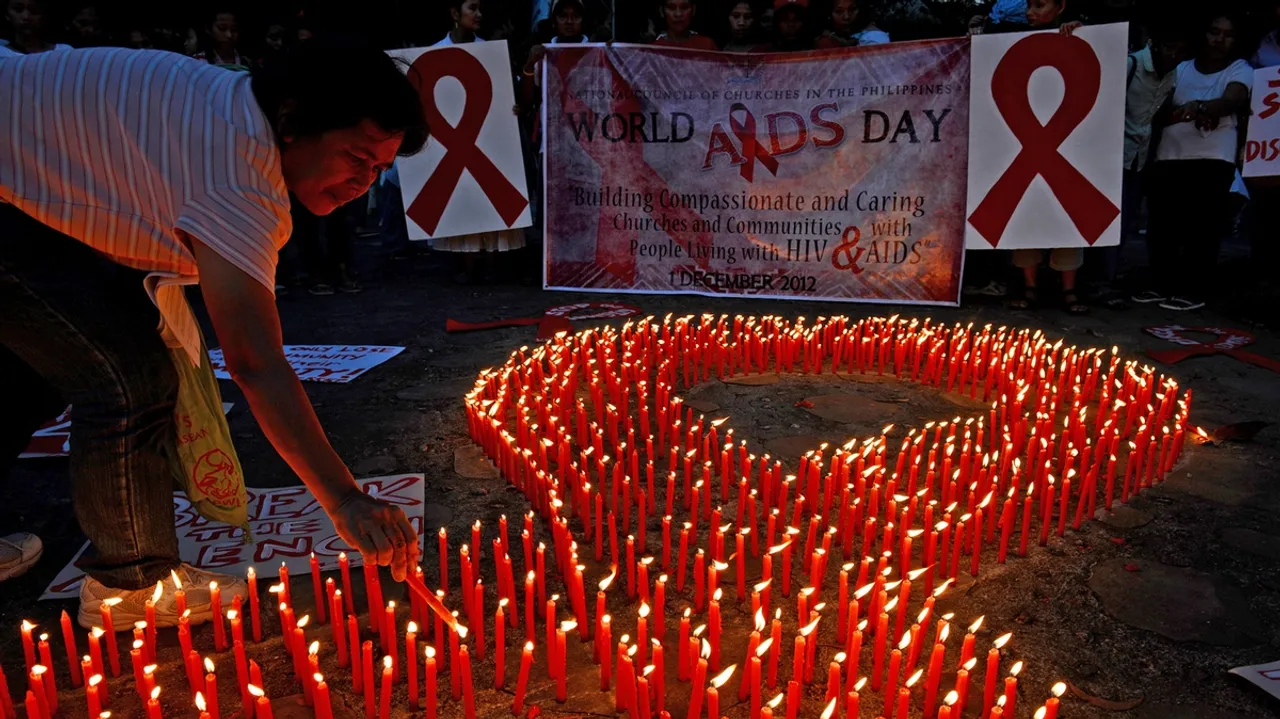 World AIDS Day: Candlelight Vigil in NYC Sheds Light on Ongoing Fight