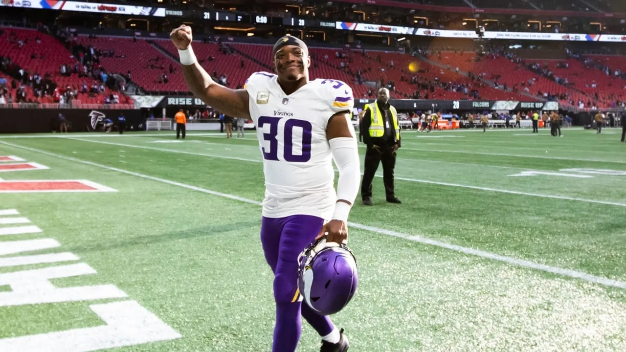 Minnesota Vikings' CJ Ham Earns Spot in 2024 NFL Pro Bowl Games