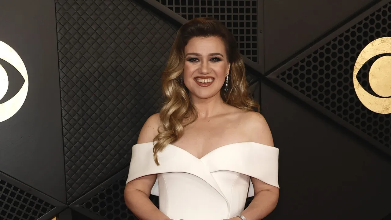 Kelly Clarkson and Son Remington Dazzle at the 2024 Grammy Awards