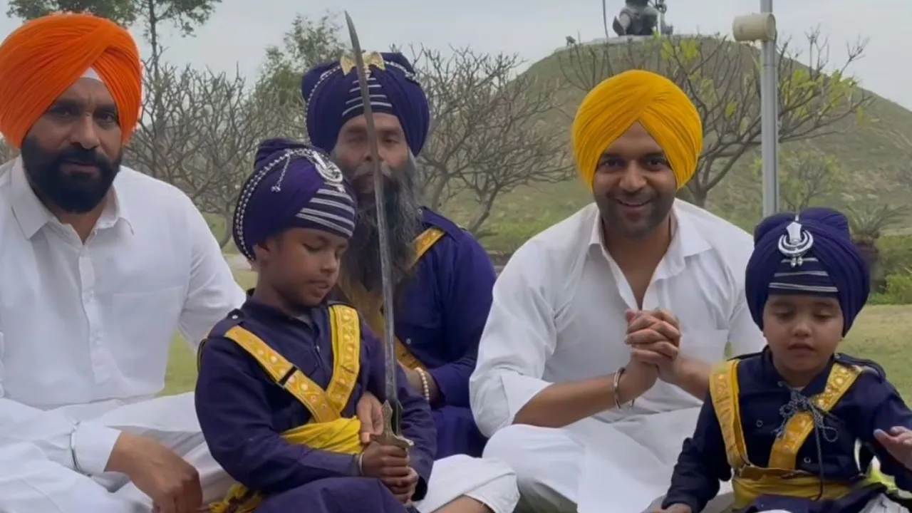 Exclusive Update Nihangs bless the shoot of  Zee Studios' 'Shaunki Sardar' featuring Guru Randhawa