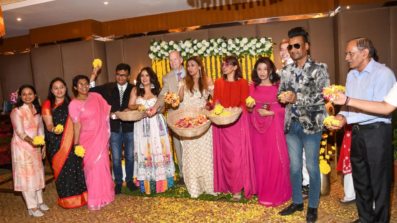 Dynamic Dr. Sanjanaa Jon introduces “Phoolo Wali Holi”