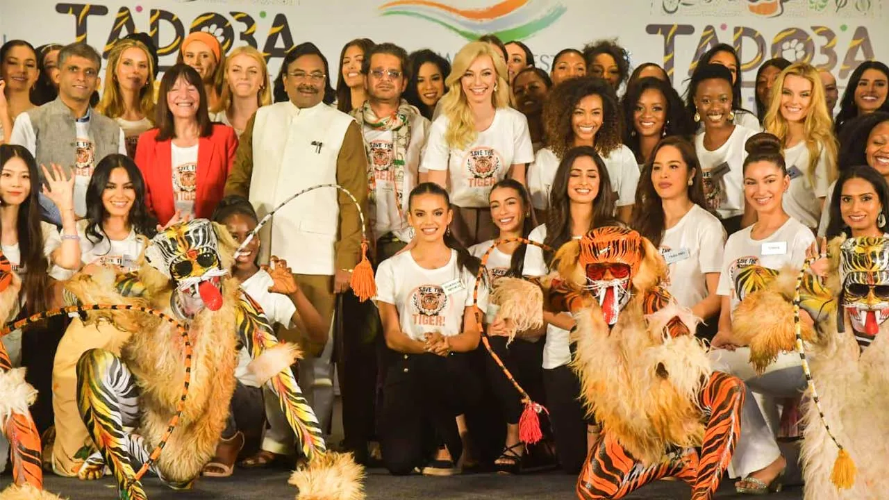 71st Miss World team supports the 'Save the Tiger' campaign.jpg