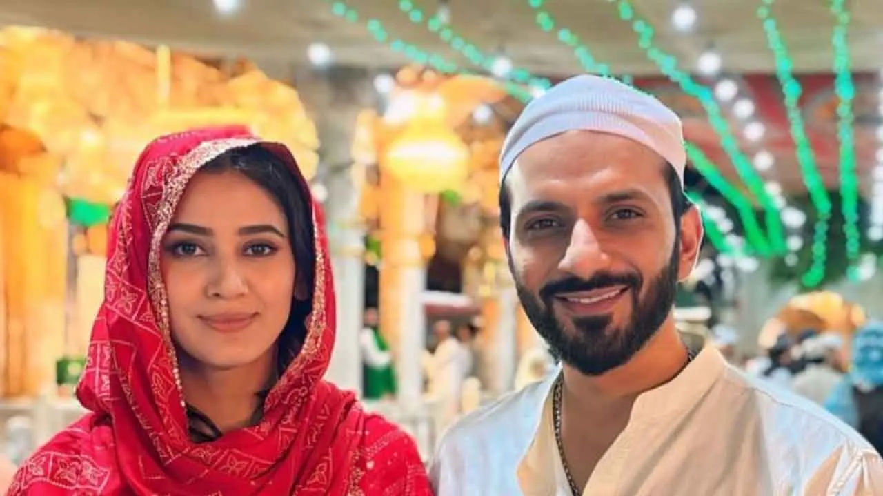 Ali Merchant and wife Andleeb Zaidi host a heartfelt iftaar for 100 roza observers at Ajmer Sharif during Ramadan