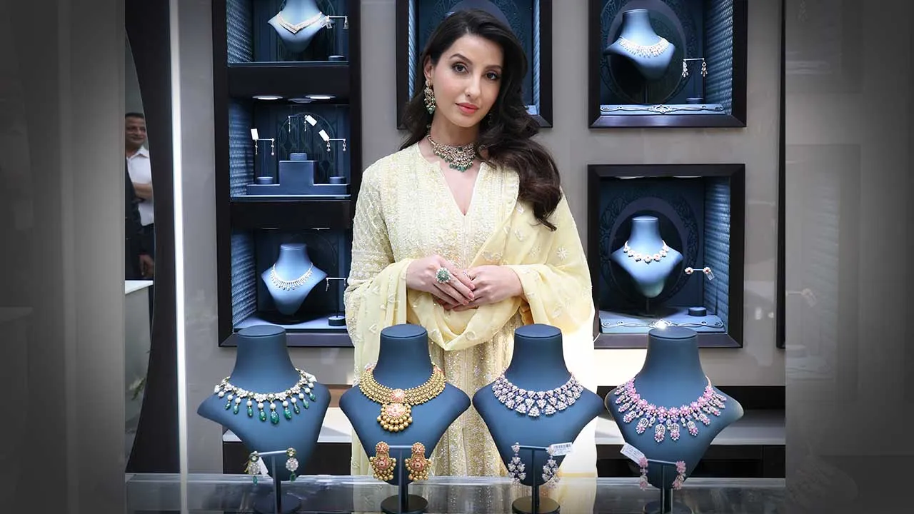 Bollywood star Nora Fatehi inaugurates Kalyan Jewellers’ two new showrooms in New Delhi