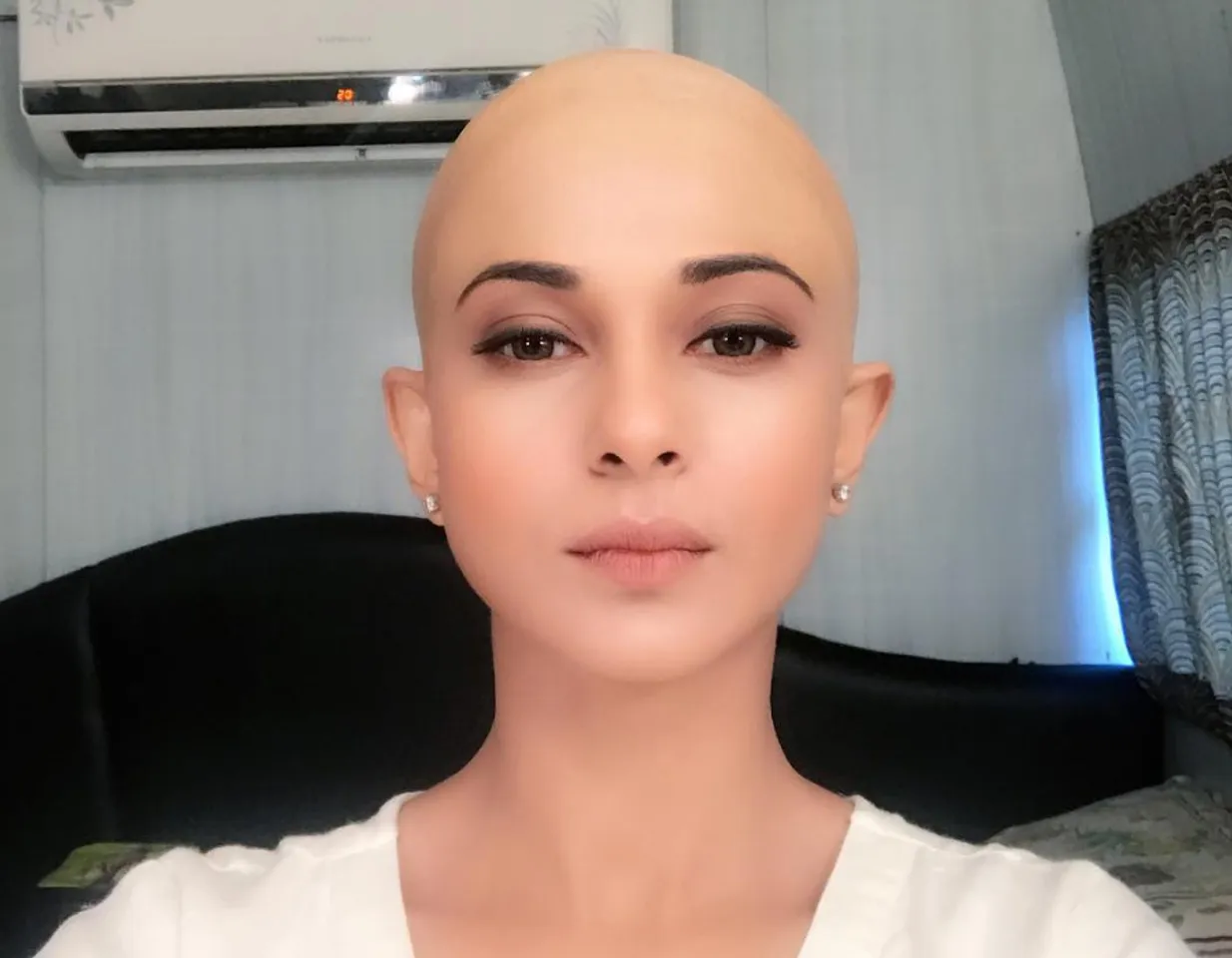 REVEALED: JENNIFER WINGET'S BALD AVATAR FOR BEYHADH!