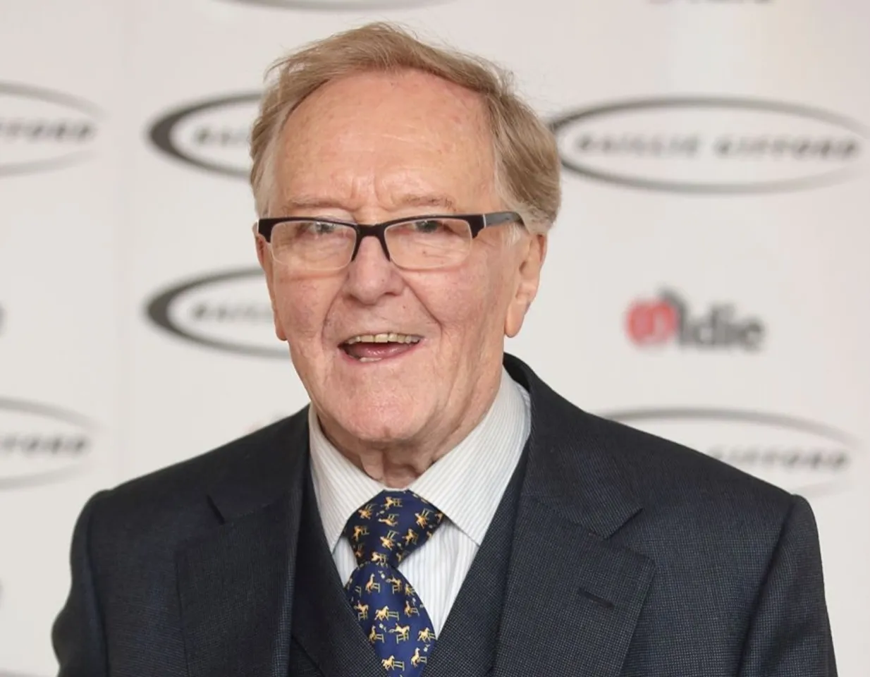 HARRY POTTER ACTOR ROBERT HARDY PASSES AWAY AT 91