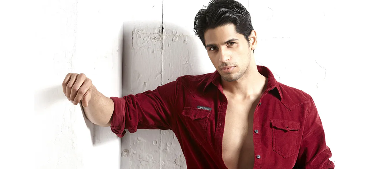 SIDHARTH MALHOTRA TO PLAY KARGIL MARTYR CAPTAIN VIKRAM BATRA IN BIOPIC?